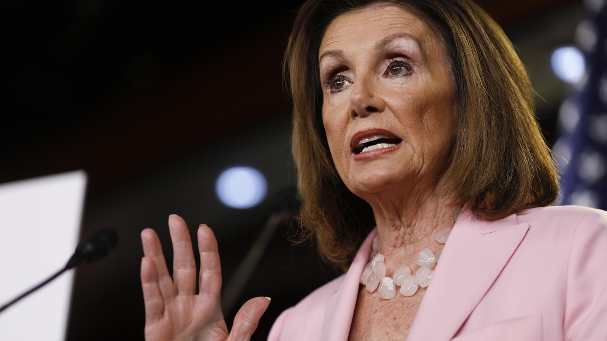 Nancy Pelosi lors d'une conférence de presse au Capitole.