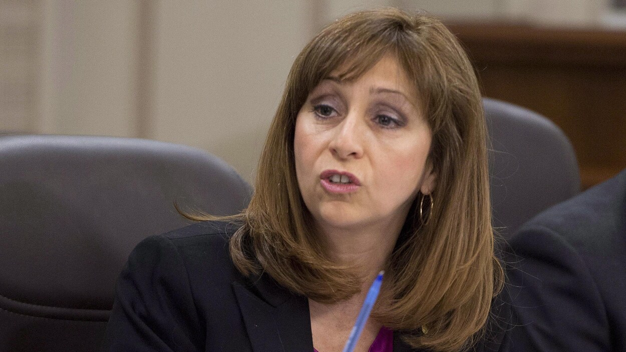 Plan rapproché de la ministre Nathalie Roy.