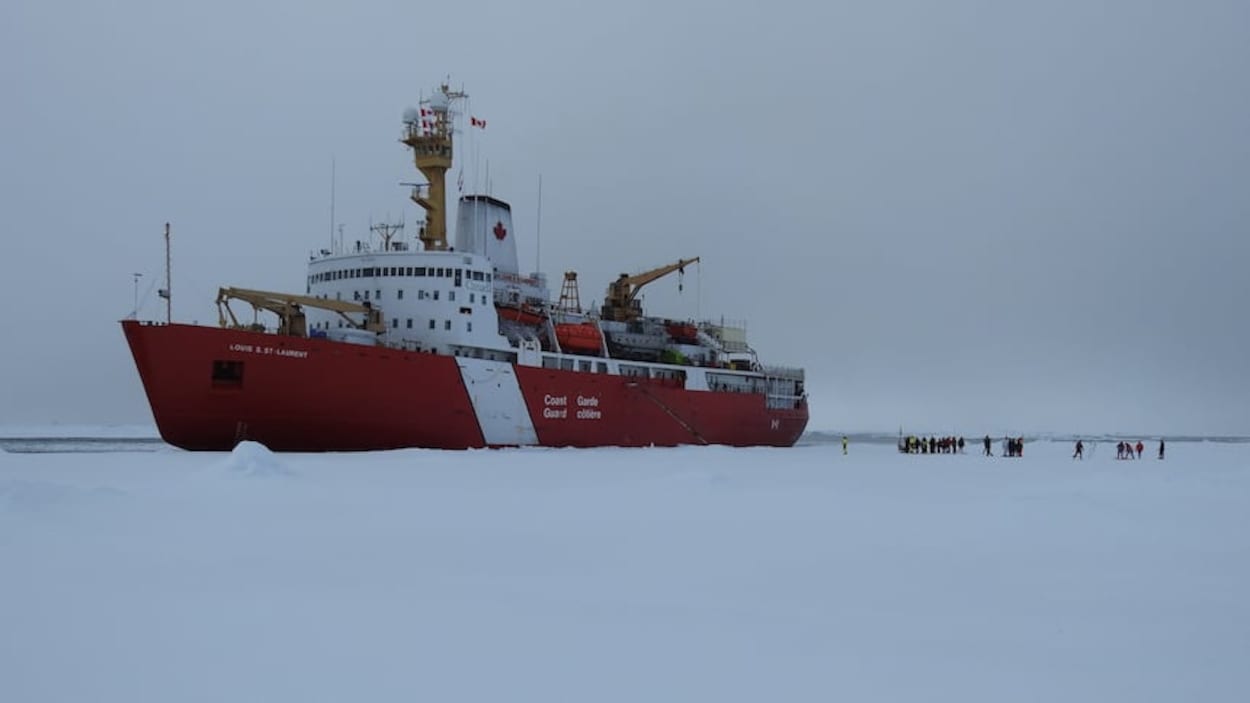 Le plus grand brise-glace canadien est de retour au pôle Nord