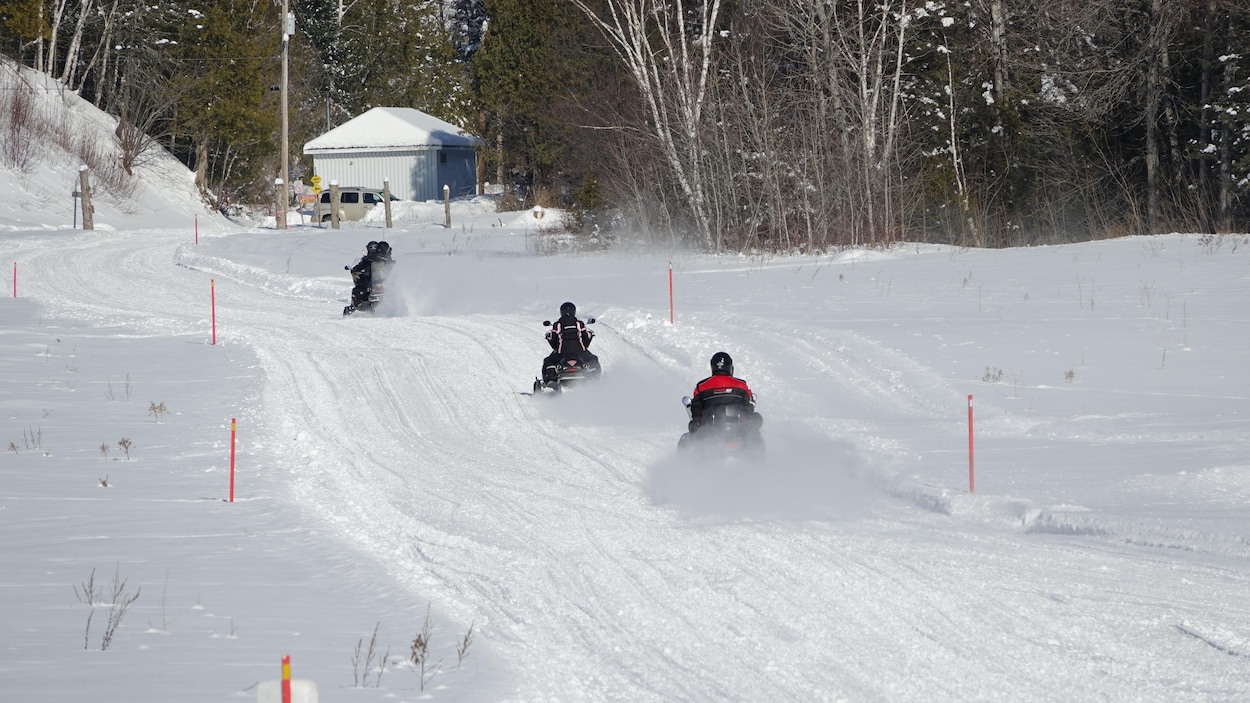 Les motoneigistes sont au rendez-vous au Bas-Saint-Laurent