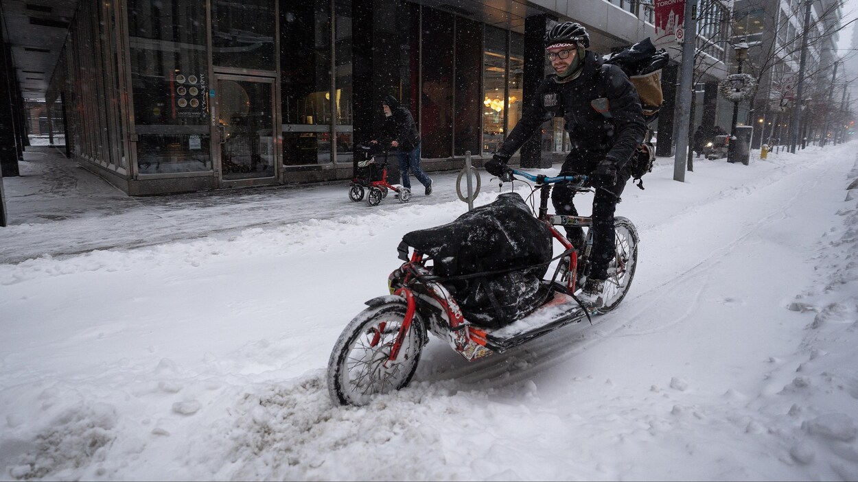 Pas de ramassage de la neige avant dimanche à Toronto