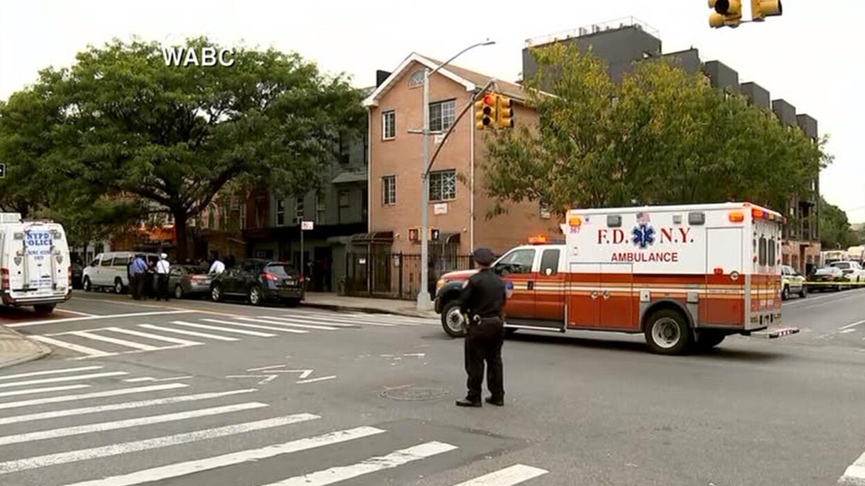 Au moins 4 personnes abattues lors d'une fusillade à New York (médias) Au moins 4 personnes abattues lors d'une fusillade à New York (médias)