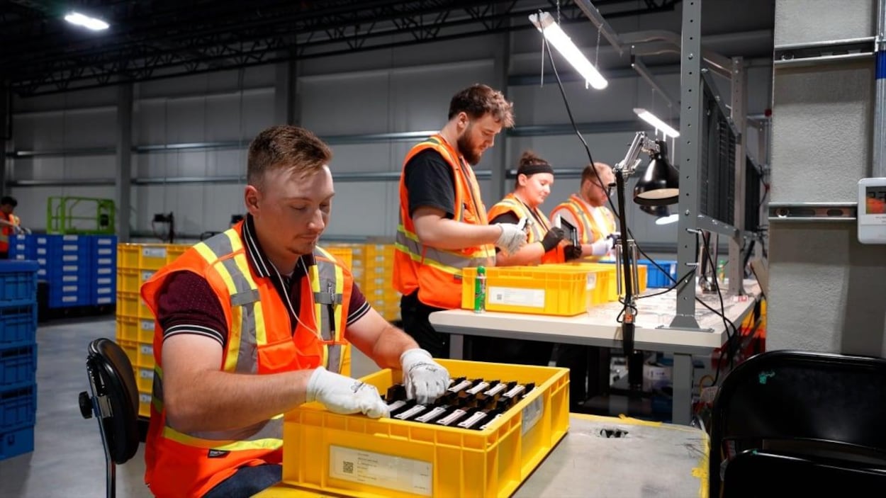 Usine de batteries NextStar : quand atteindra-t-elle les 2500 postes promis?