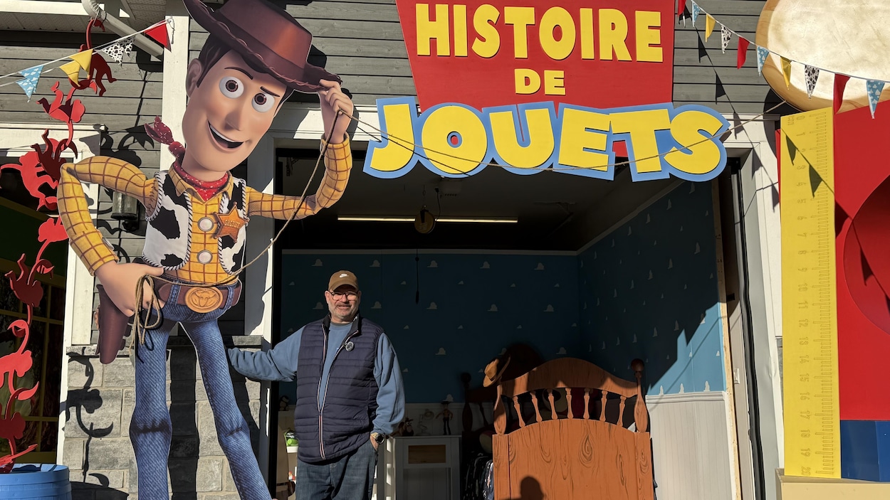 Ses décors attirent jusqu’à 5000 visiteurs pour Halloween