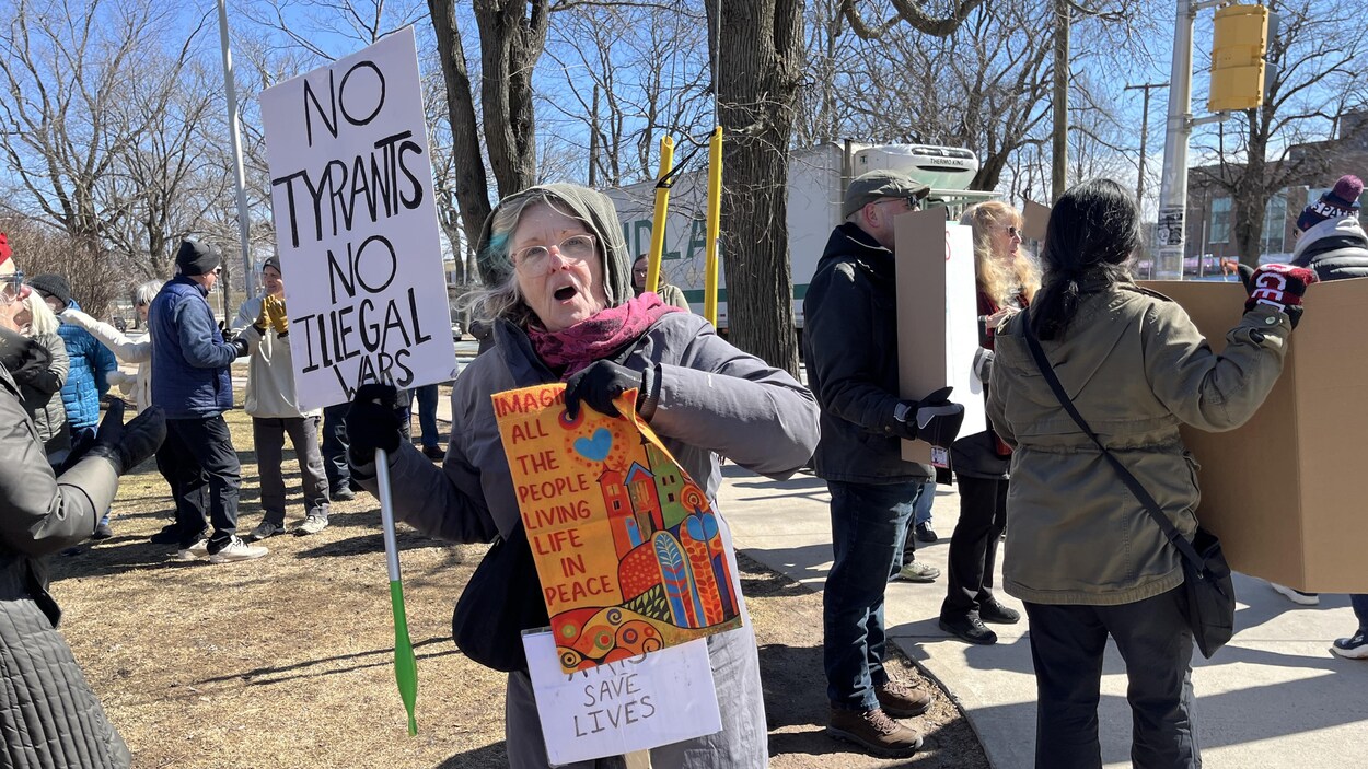 Des résidents d’Halifax se joignent aux manifestations « No Kings »