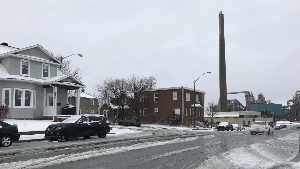 Un quartier résidentiel tout près d'une fonderie de cuivre.