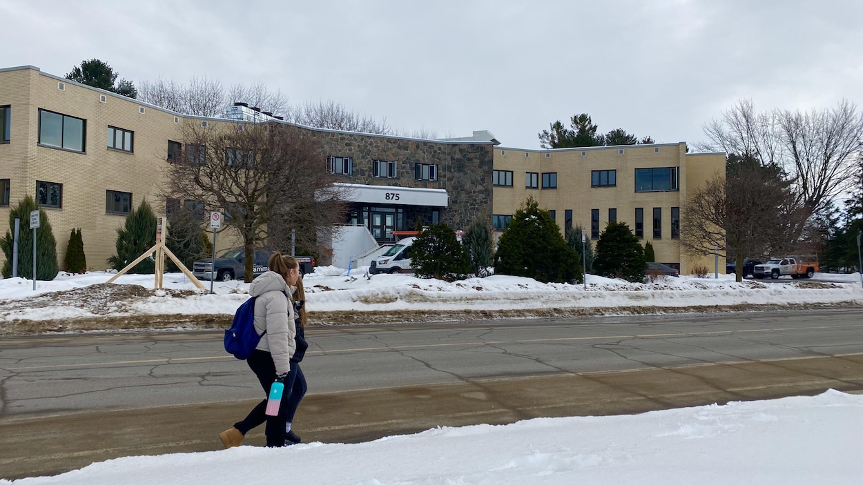 De nouveaux logements abordables au Cégep de TroisRivières RadioCanada