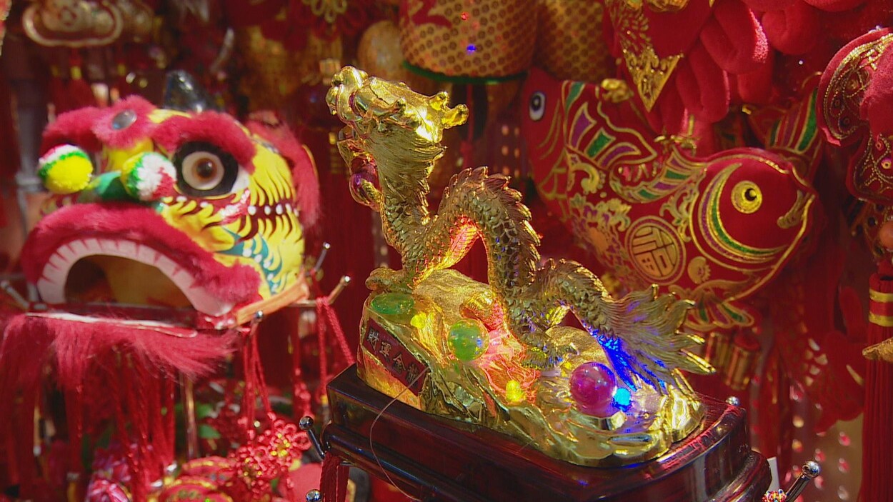 Des festivités ont lieu dans le quartier chinois à Edmonton pour souligner le nouvel an. Des festivités ont lieu dans le quartier chinois à Edmonton pour souligner le nouvel an.