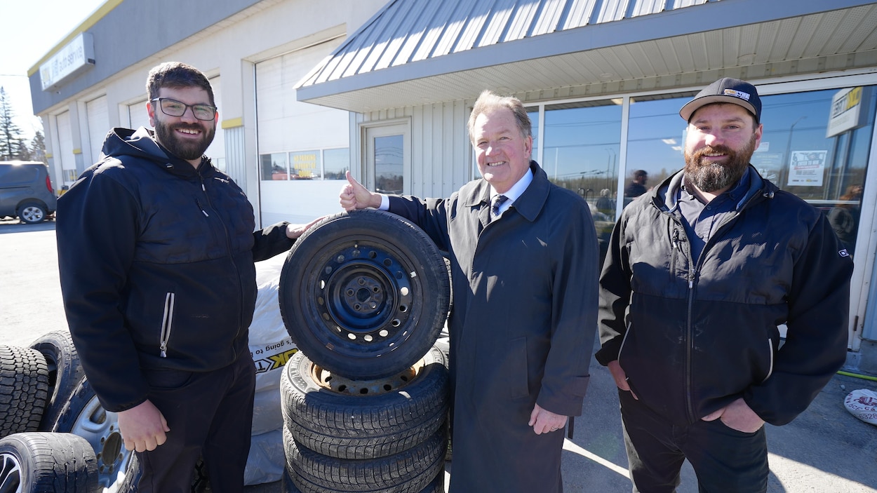 OK Pneus Timmins reçoit 400 000 $ du gouvernement ontarien