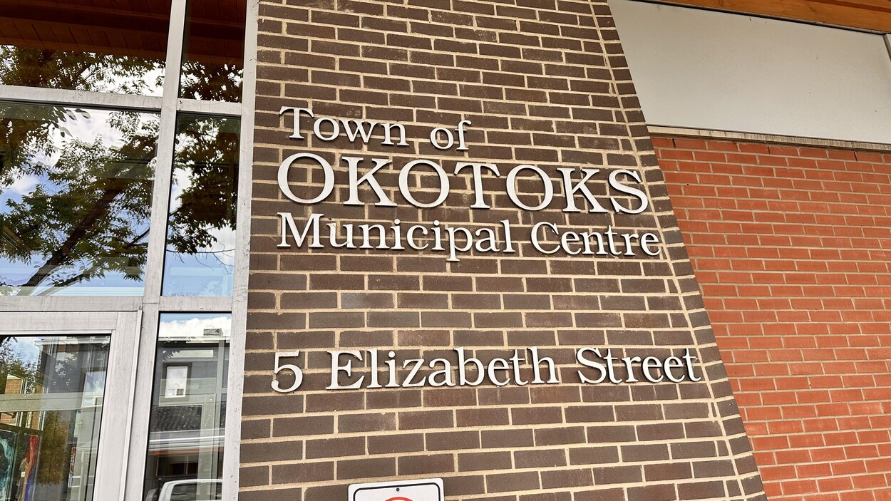 Okotoks retire son couvre-feu pour les jeunes de moins de 15 ans