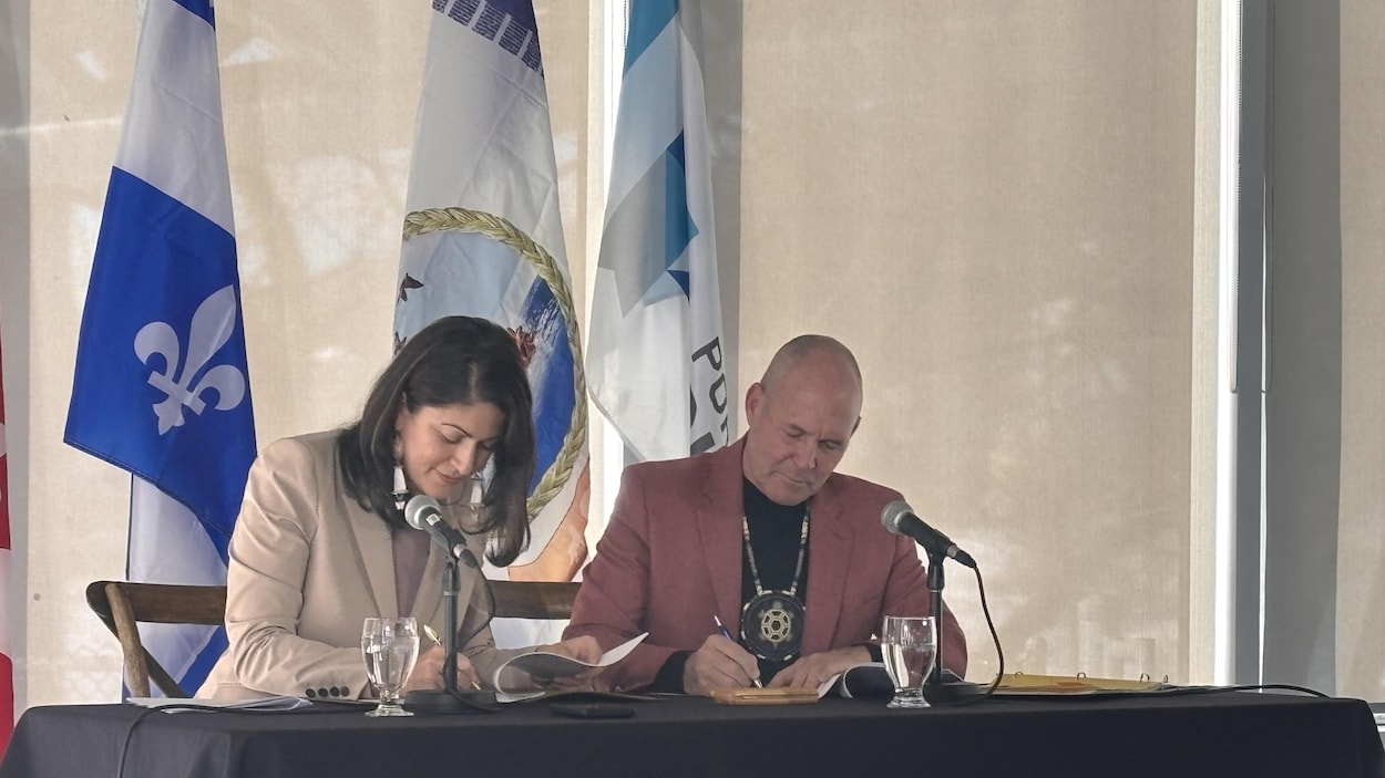 Le Port de Québec et la Nation wendat signent une entente de collaboration