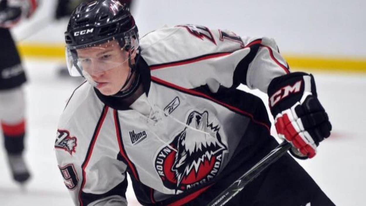 Olivier-Luc Haché dans son uniforme des Huskies de Rouyn-Noranda
