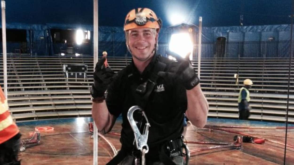 Olivier Rochette, employé du Cirque du Soleil et fils de son cofondateur Gilles Ste-Croix, est décédé mardi lors d'un accident de travail à San Francisco