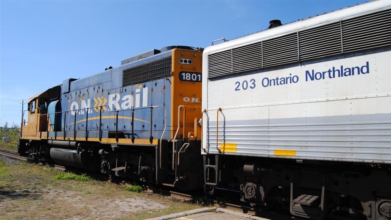 Un train du transporteur Ontario Northland.