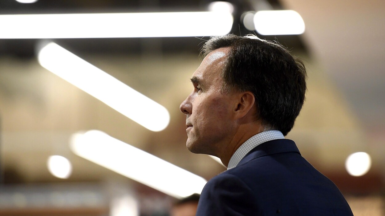 Une photo du ministre fédérale des Finances Bill Morneau
lors d'une annonce à Ottawa.