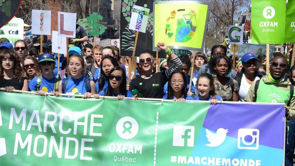 Des jeunes lors de la marche monde d'Oxfam-Québec en 2015.