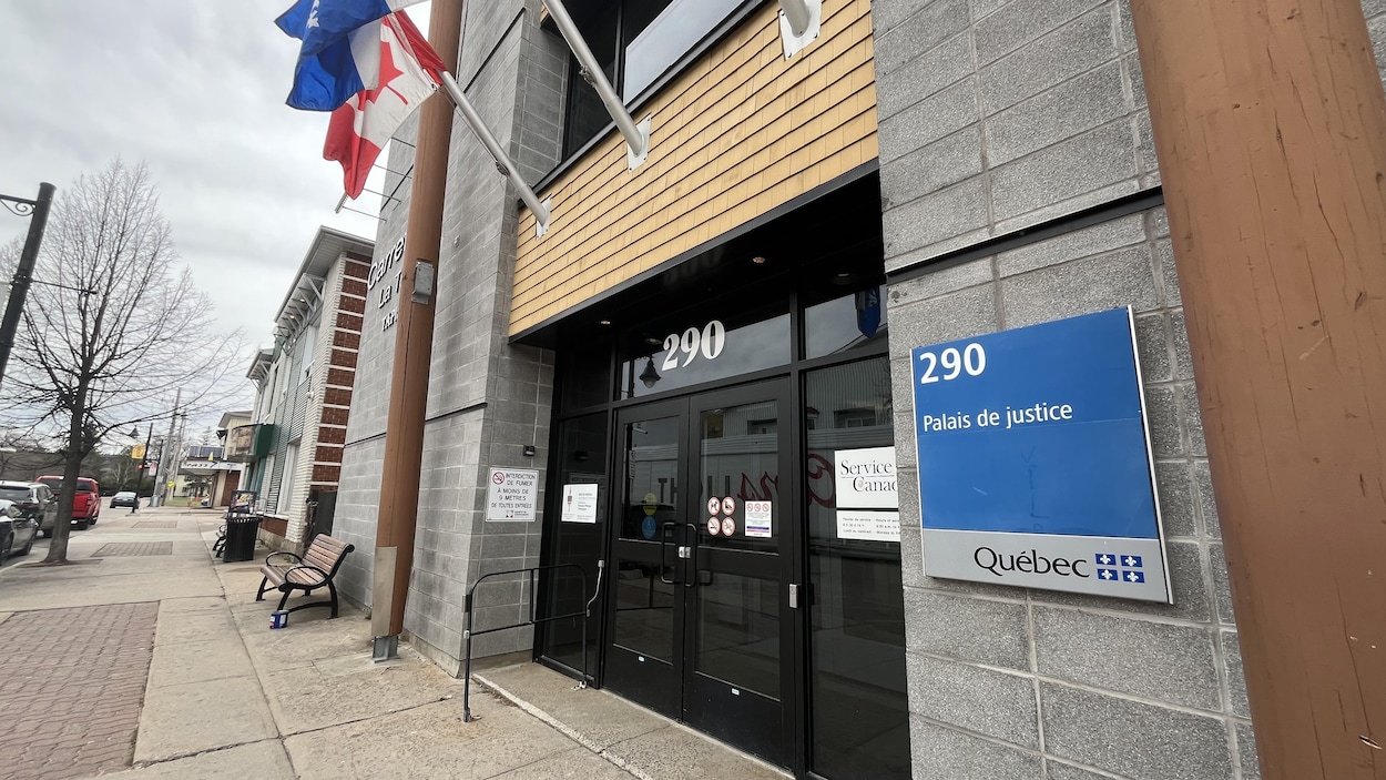 Une femme accusée de voies de fait et de séquestration envers des enfants atikamekw