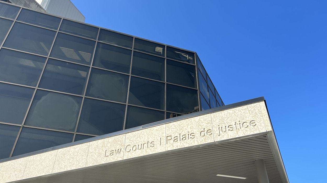 4 ans et demi de prison pour Matthews Raymond James Stevens pour une série d’agressions