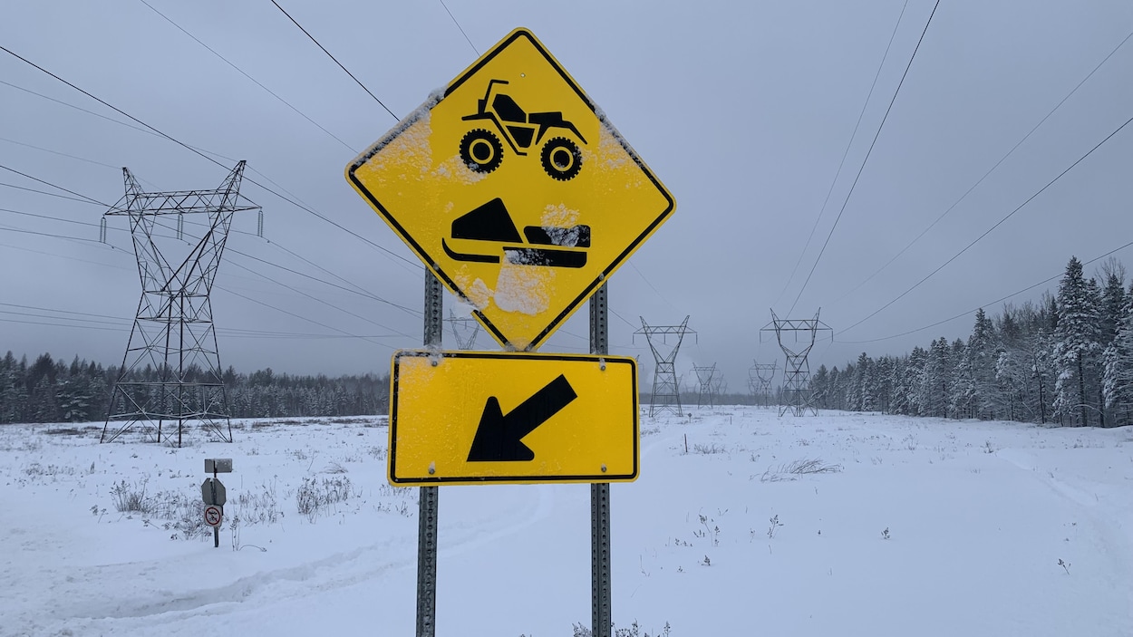 Les motoneigistes encore à la recherche de neige pour le début de la saison