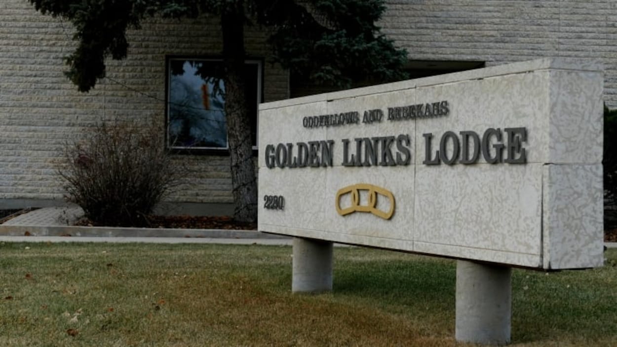 L'entrée de Golden Links Lodge.