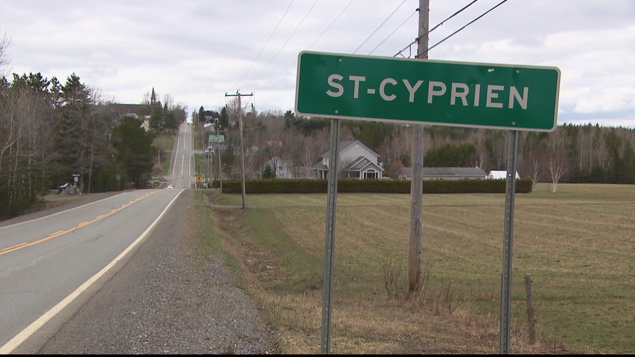 Deux personnes grièvement blessées dans une sortie de route à Saint-Cyprien