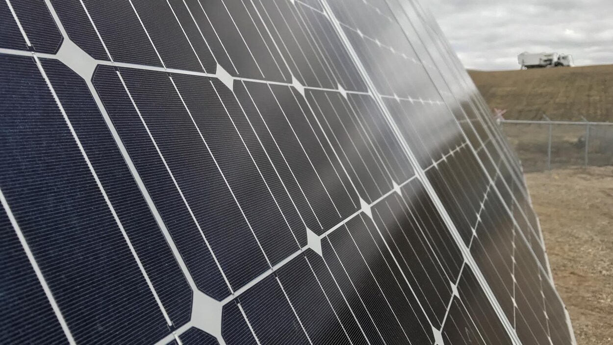 Un panneau solaire à Saskatoon.