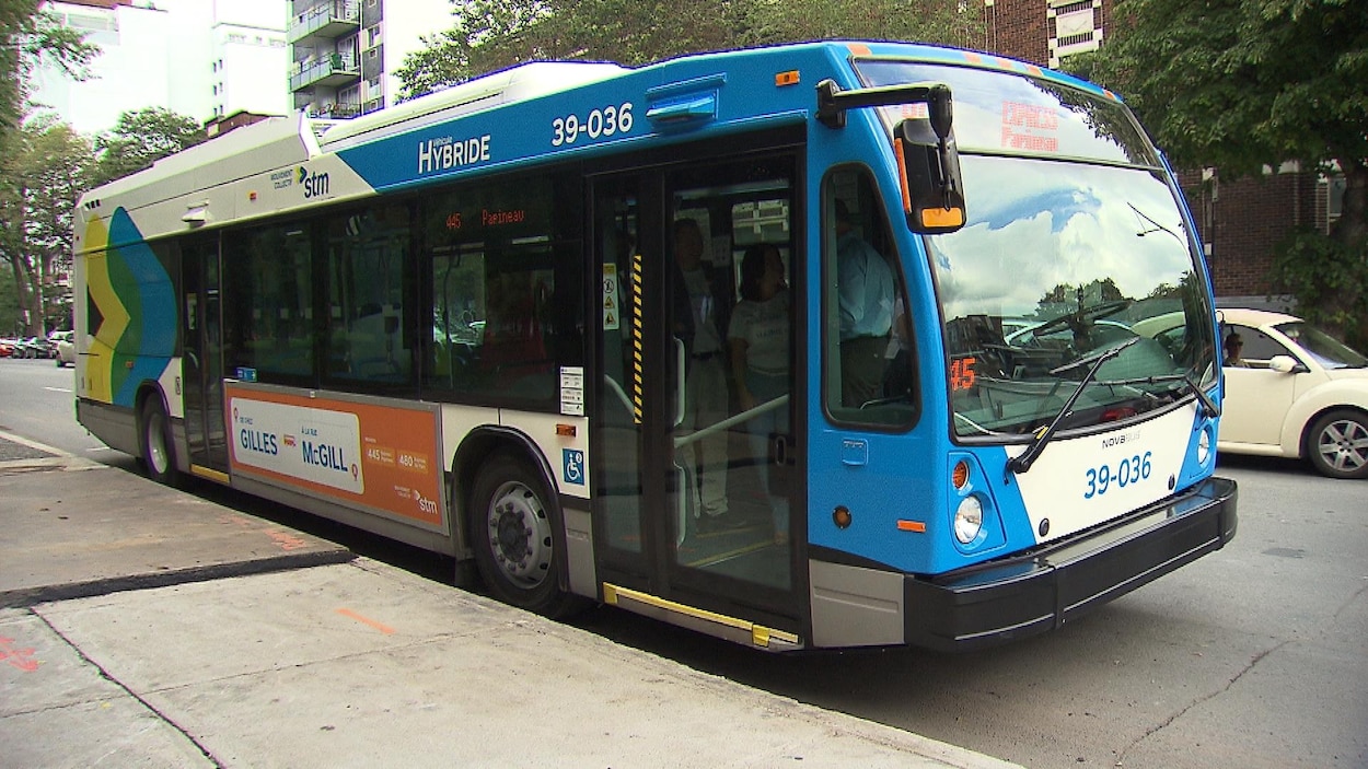 Un autobus 445.
