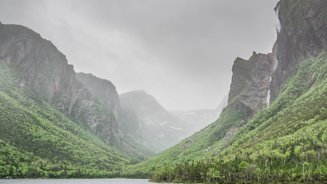 Le parc national de Gros-Morne à Terre-Neuve-et-Labrador. Le parc national de Gros-Morne à Terre-Neuve-et-Labrador.