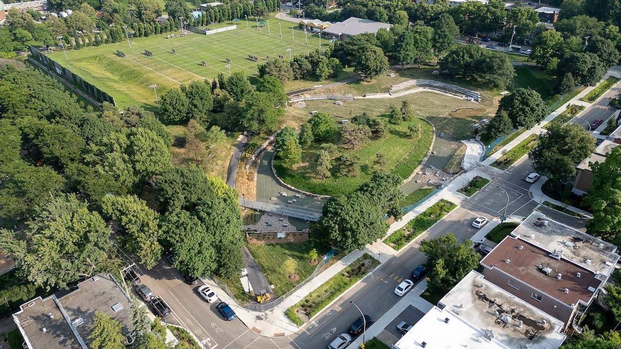 Pierre Rocque Park Le plus grand parc éponge de Montréal partiellement fonctionnel | Radio ...