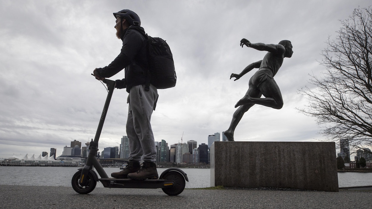 Vancouver renforce la prévention et les contrôles des trottinettes électriques