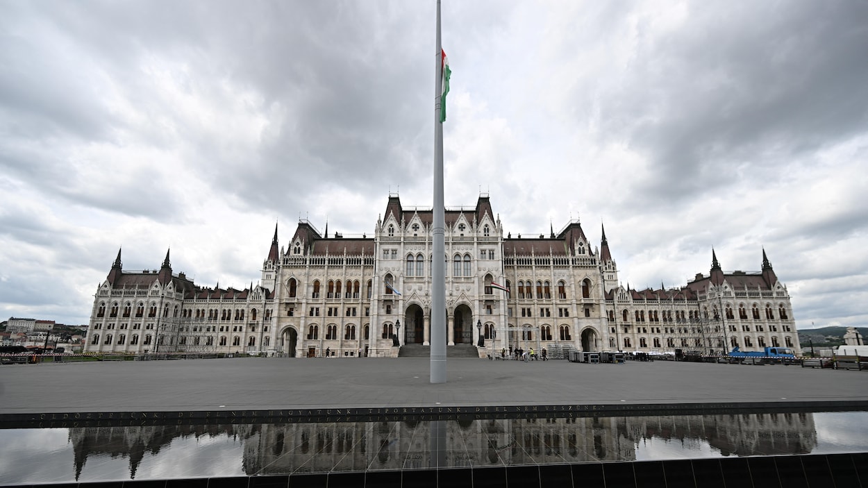 En Hongrie, la majorité pro-UE commence à supprimer les lois anti-LGBT+ d’Orban