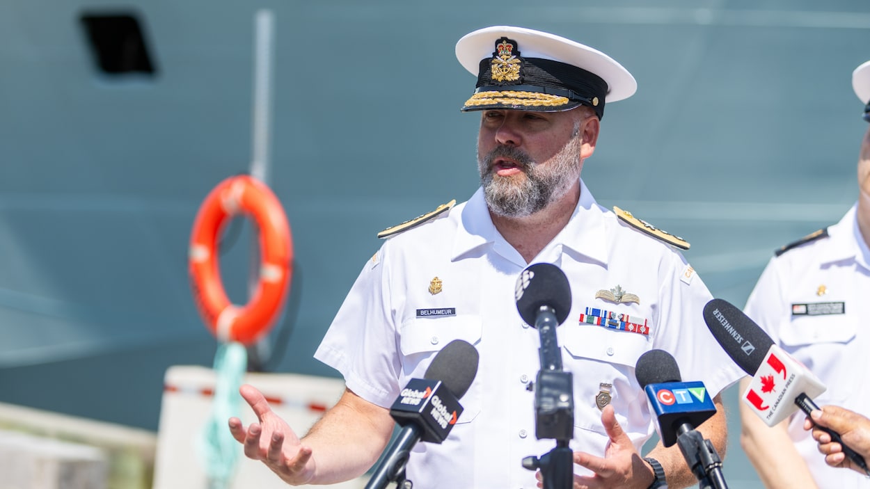 Un nouveau commandant pour la Marine royale sur la côte Est entre en fonctions