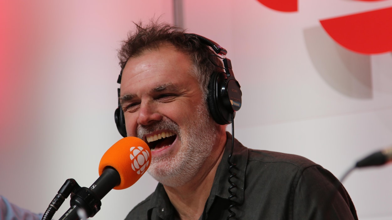 Patrick Senécal déplore le vol de ses livres pour entraîner l’IA