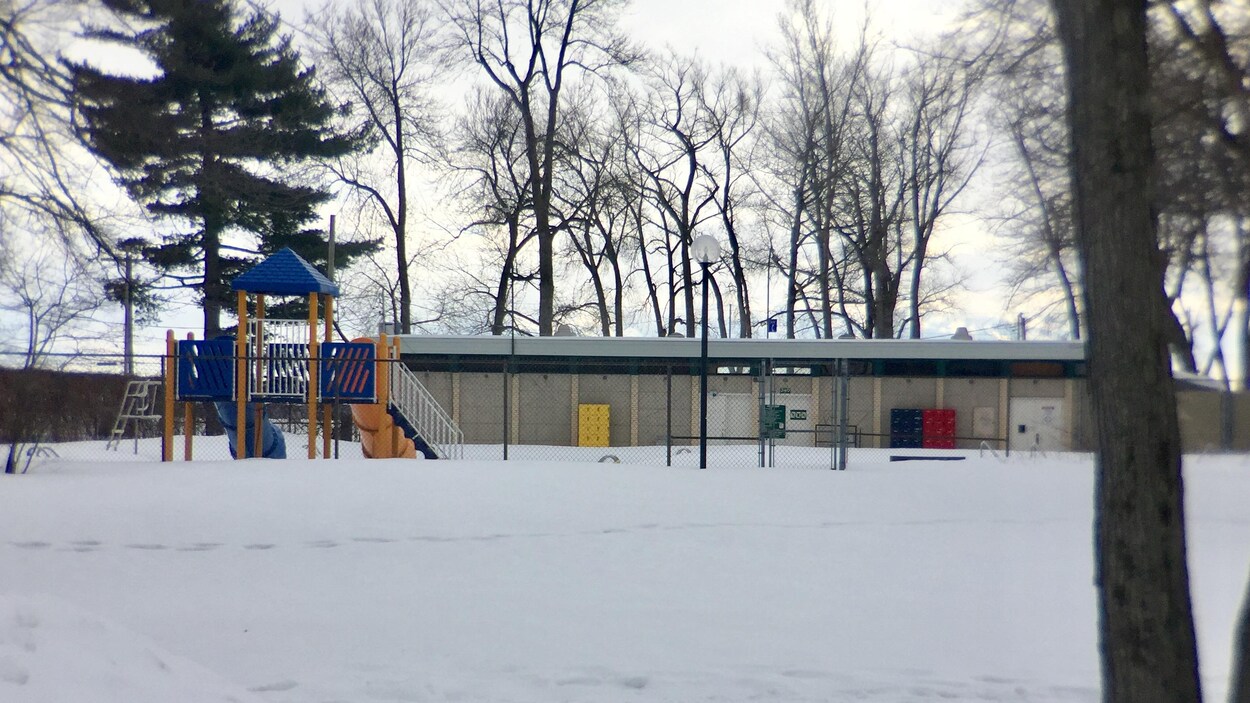 Pavillon des baigneurs en hiver