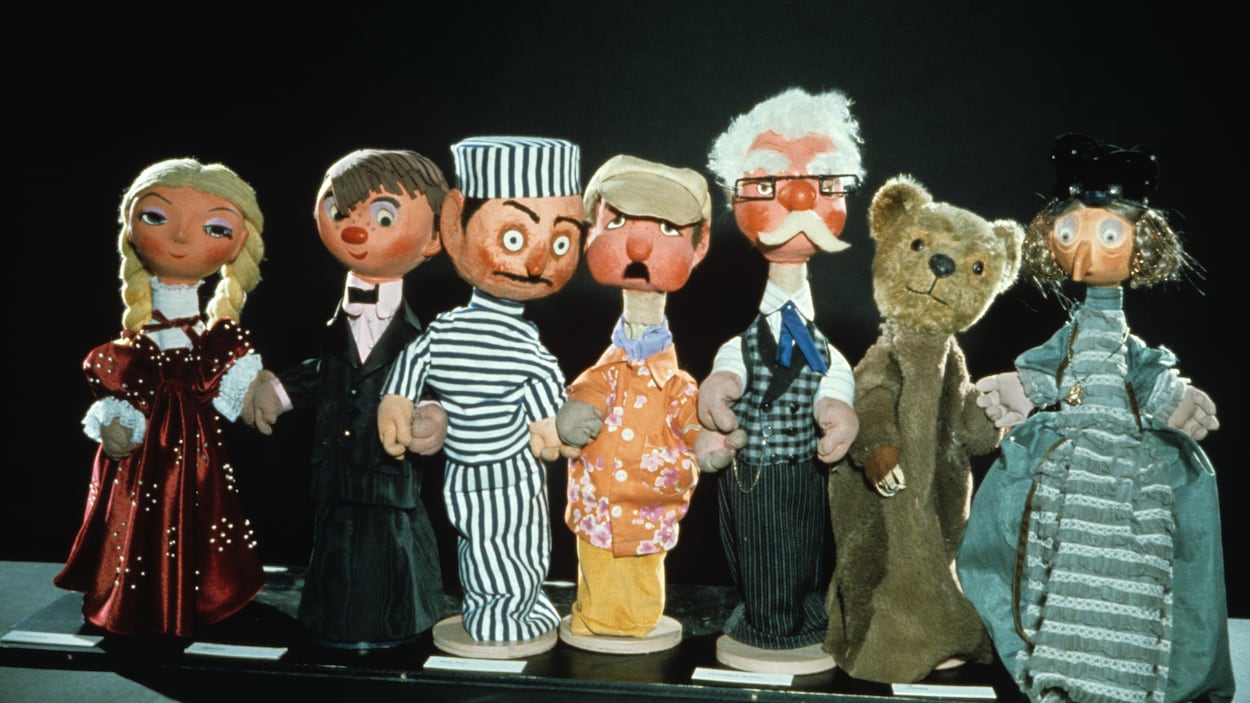 Les marionnettes de l'émission Pépinot : Capucine, son frère Pépinot, le méchant Pan Pan, Monsieur Potiron, l’astrologue Monsieur Blanc, l’Ours et Madame Poinson