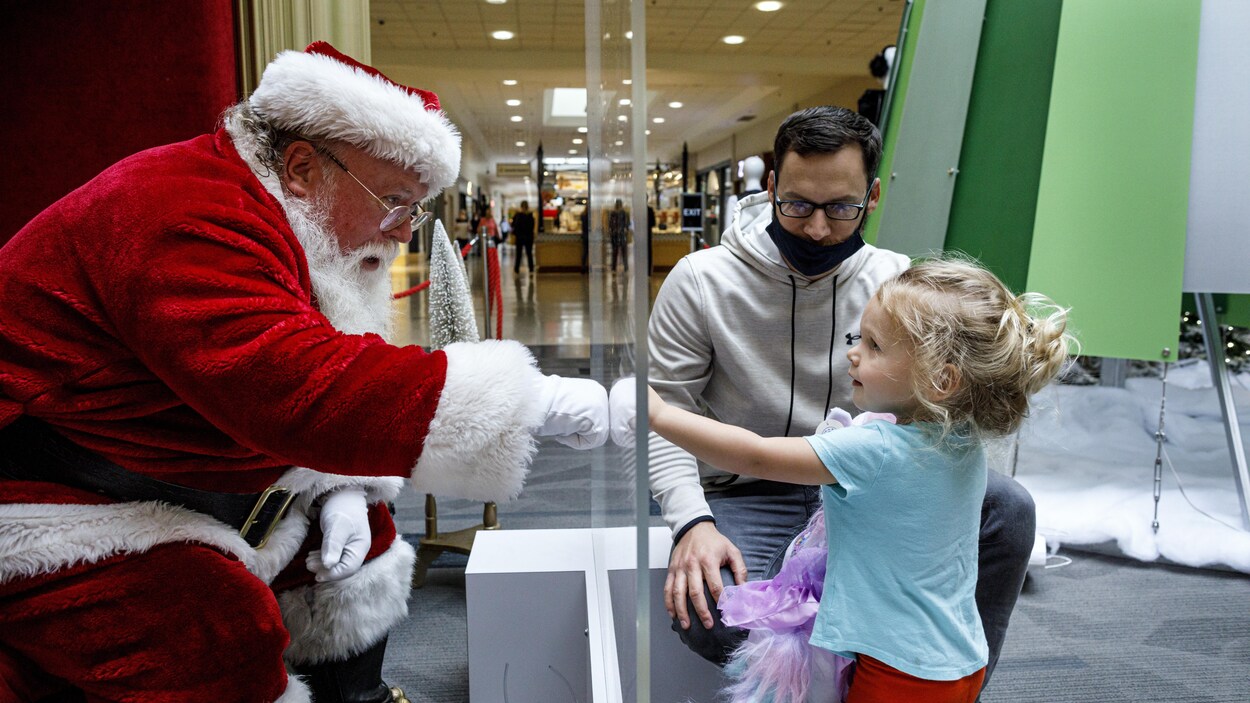 Pas De Père Noël Dans Les Centres Commerciaux De Cadillac Fairview |  Coronavirus | Radio-Canada.ca