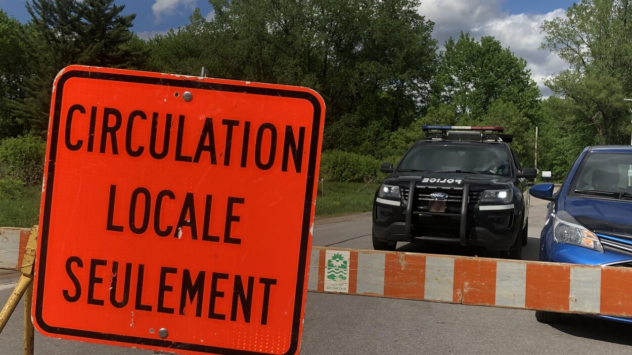 Les autorités mettent tout en oeuvre pour éviter que des baigneurs se rassemblent à la plage la Petite Floride à Bécancour.
