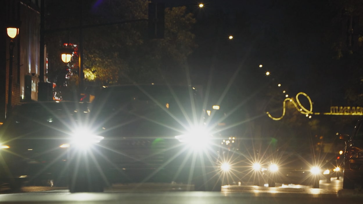 Les phares de voiture aveuglants dans la mire des chercheurs