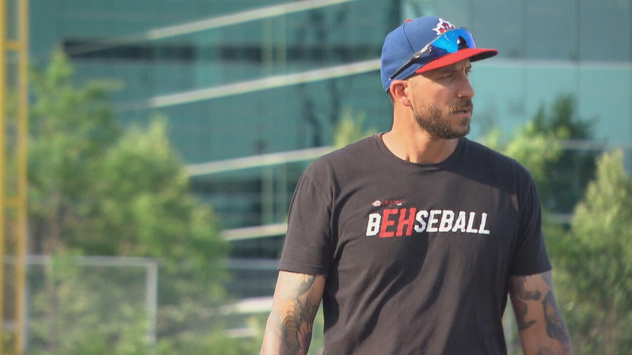 Un joueur de baseball