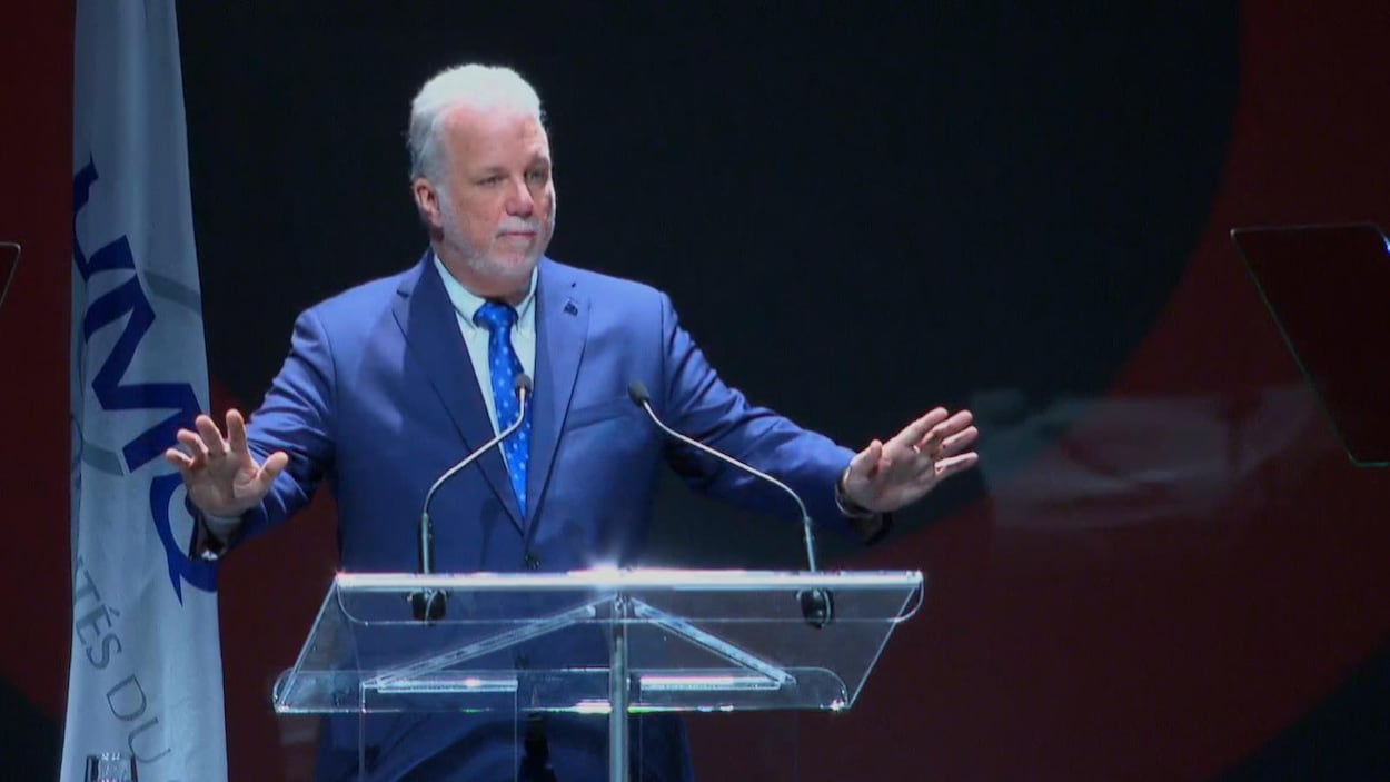 Le premier ministre Philippe Couillard. Le premier ministre Philippe Couillard.