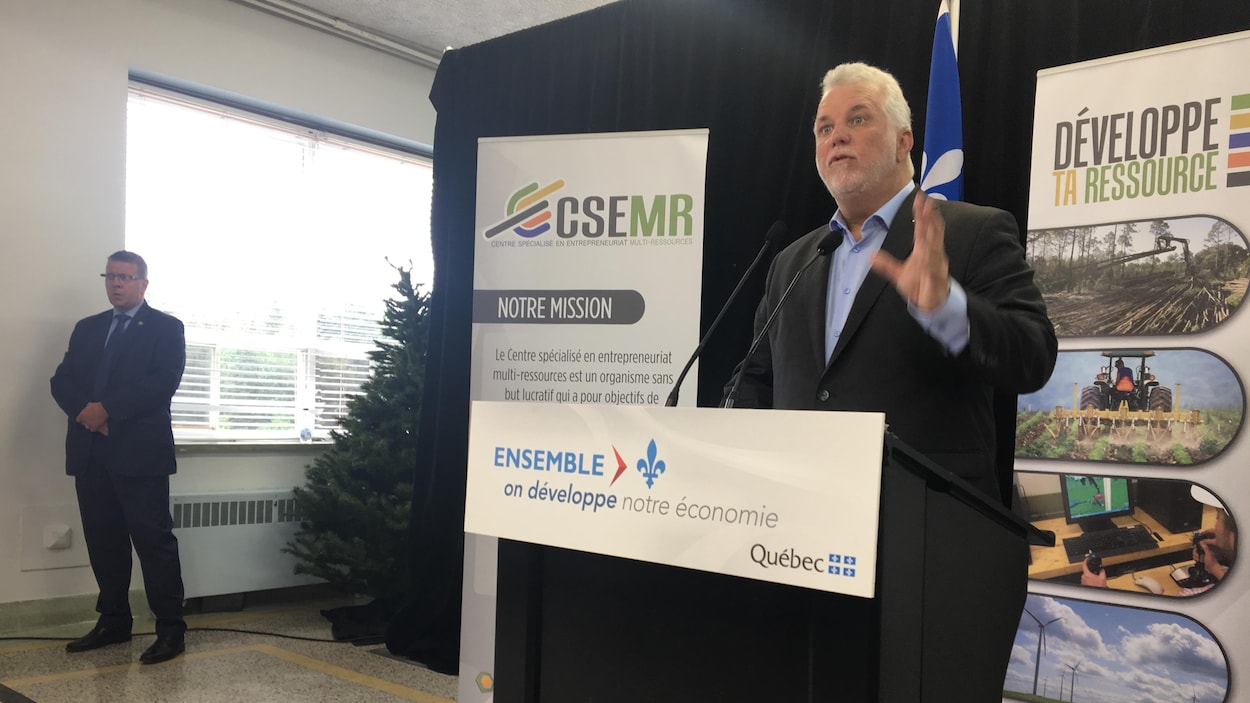 Philippe Couillard en conférence de presse