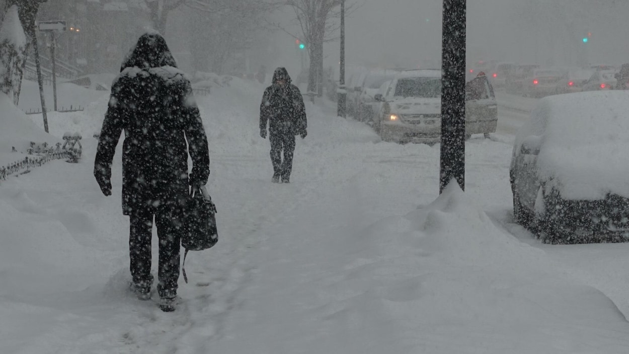 La neige tombe à nouveau sur le Québec RadioCanada.ca