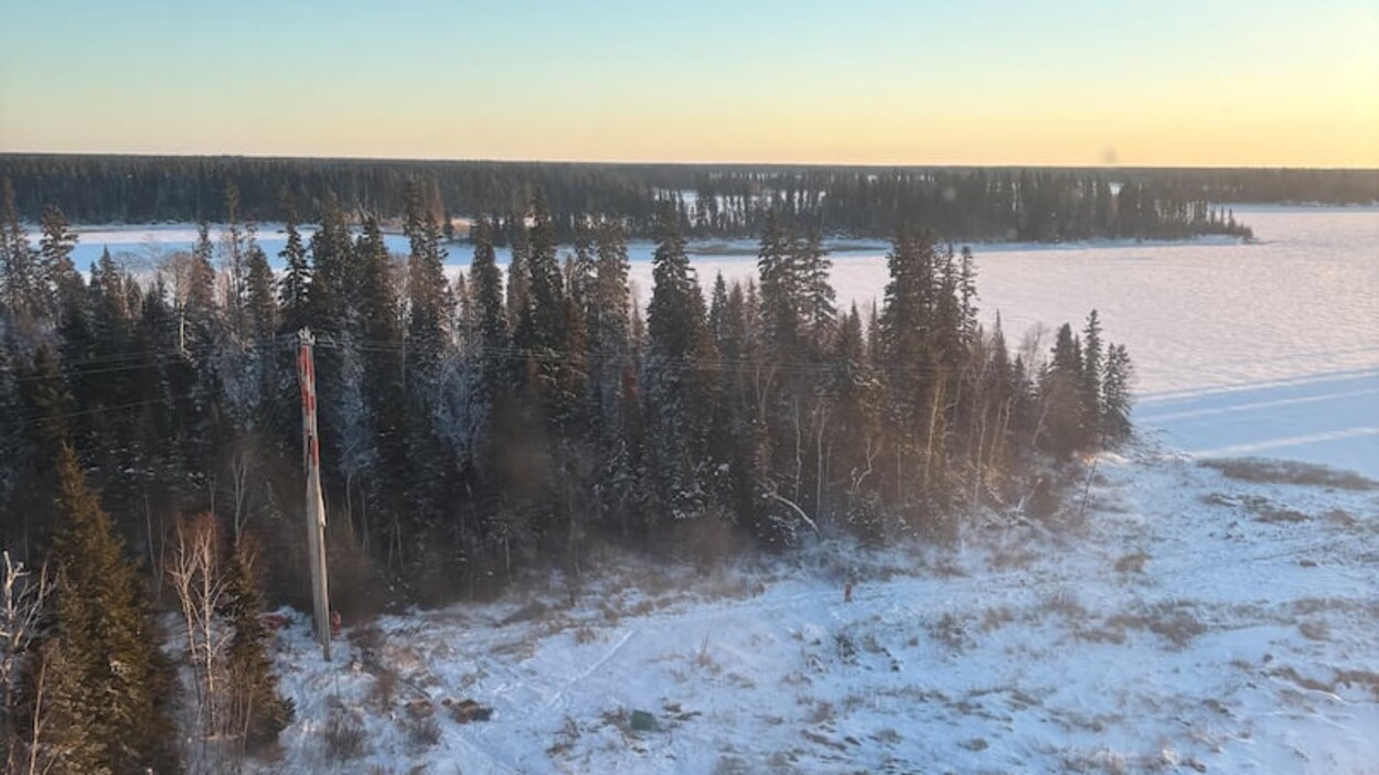 Évacuation prolongée à Pimicikamak : plus de 4000 résidents toujours sans date de retour