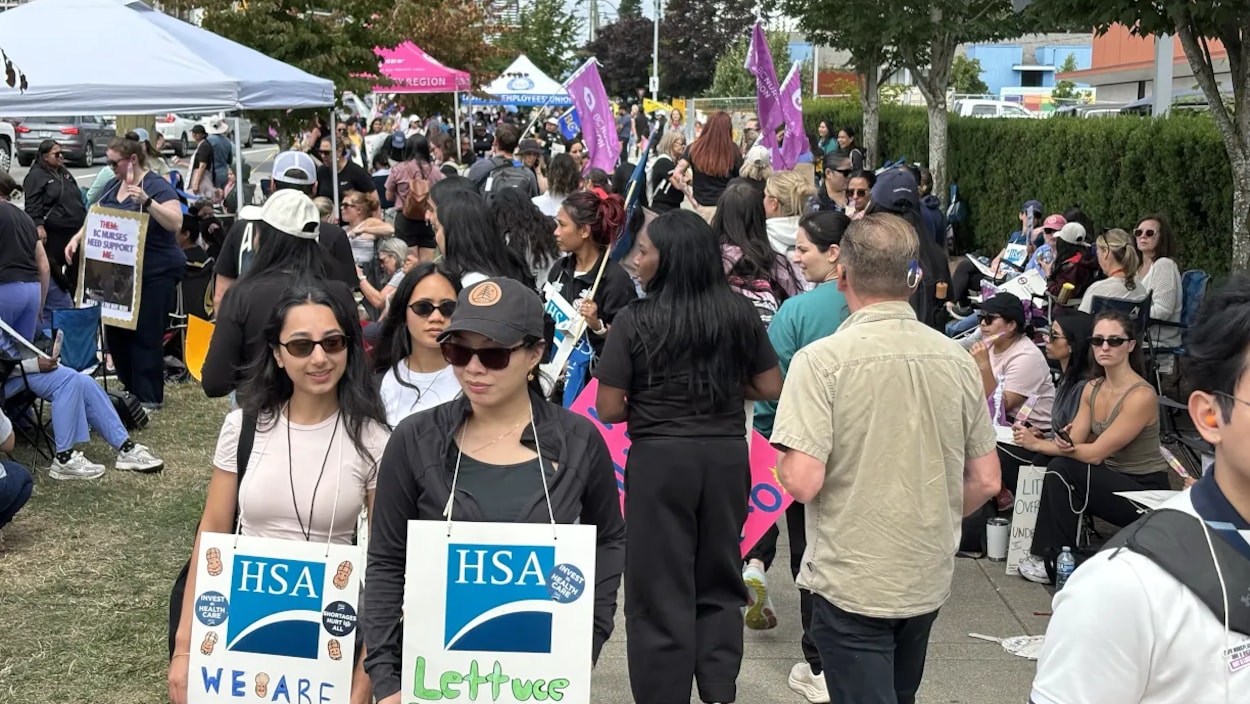 Le mouvement de grève des infirmières s’étend à l’île de Vancouver