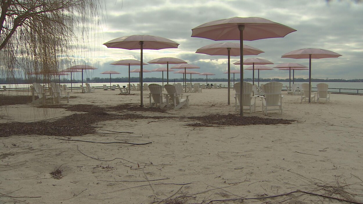 La plage de Sugar Beach en hiver