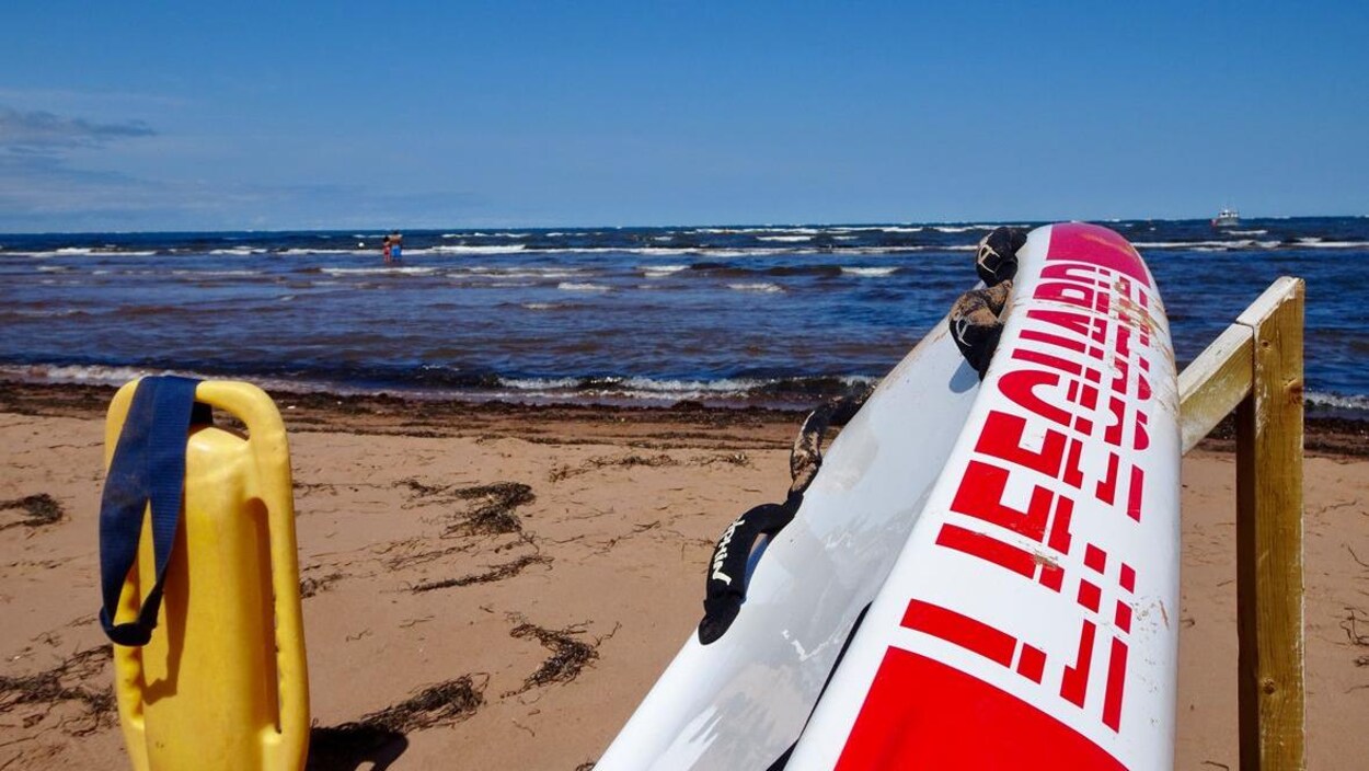 Une plage de la côte nord, à l'Î.-P.-É.