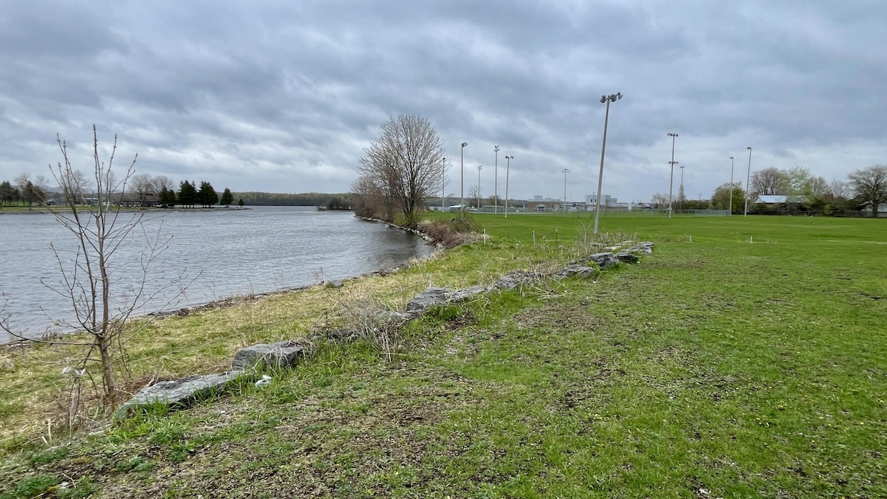 Hawkesbury veut réviser les cartes jugées erronées des plaines inondables