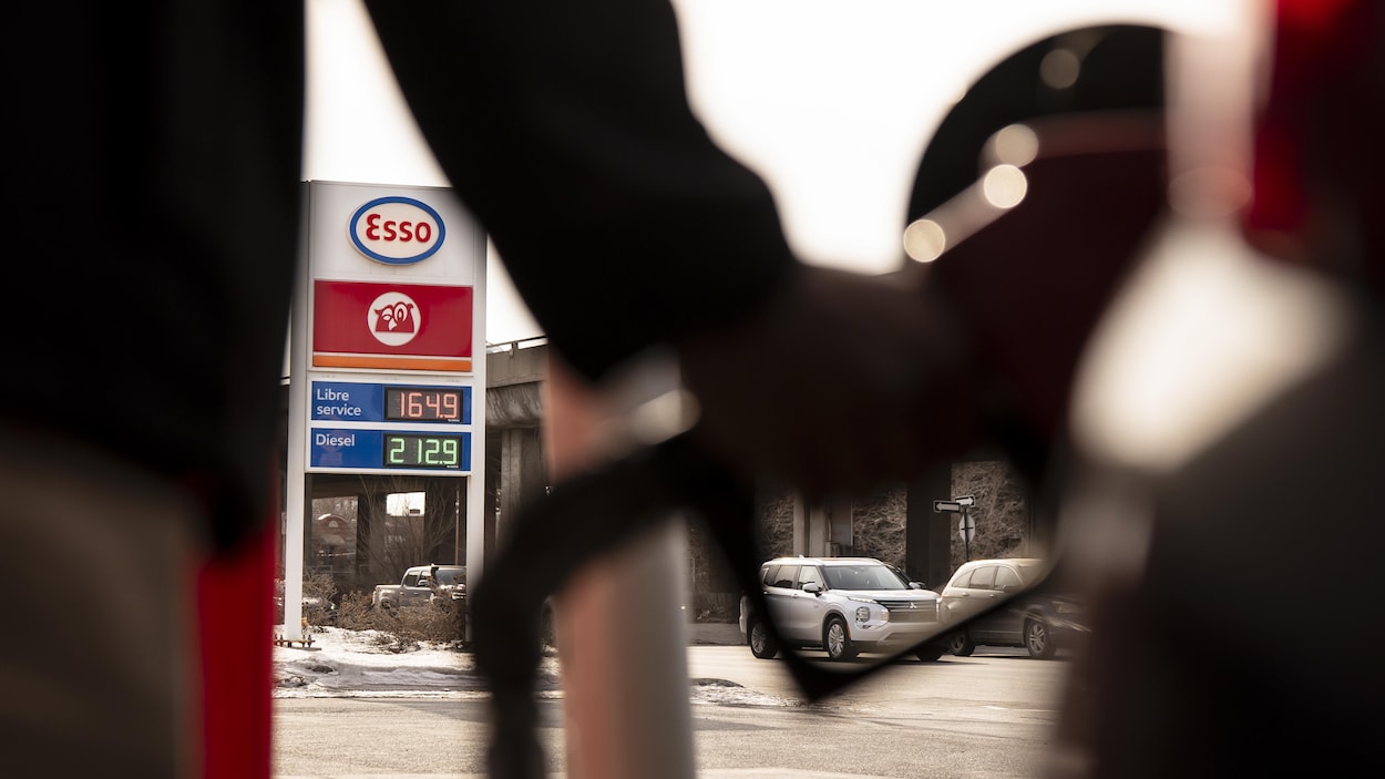 L’abolition du prix plancher a-t-elle fait baisser les prix de l’essence au Québec?