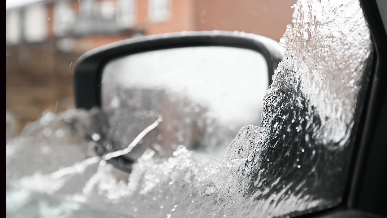 Neige et pluie verglaçante attendues au Québec, en Ontario et au Nouveau-Brunswick