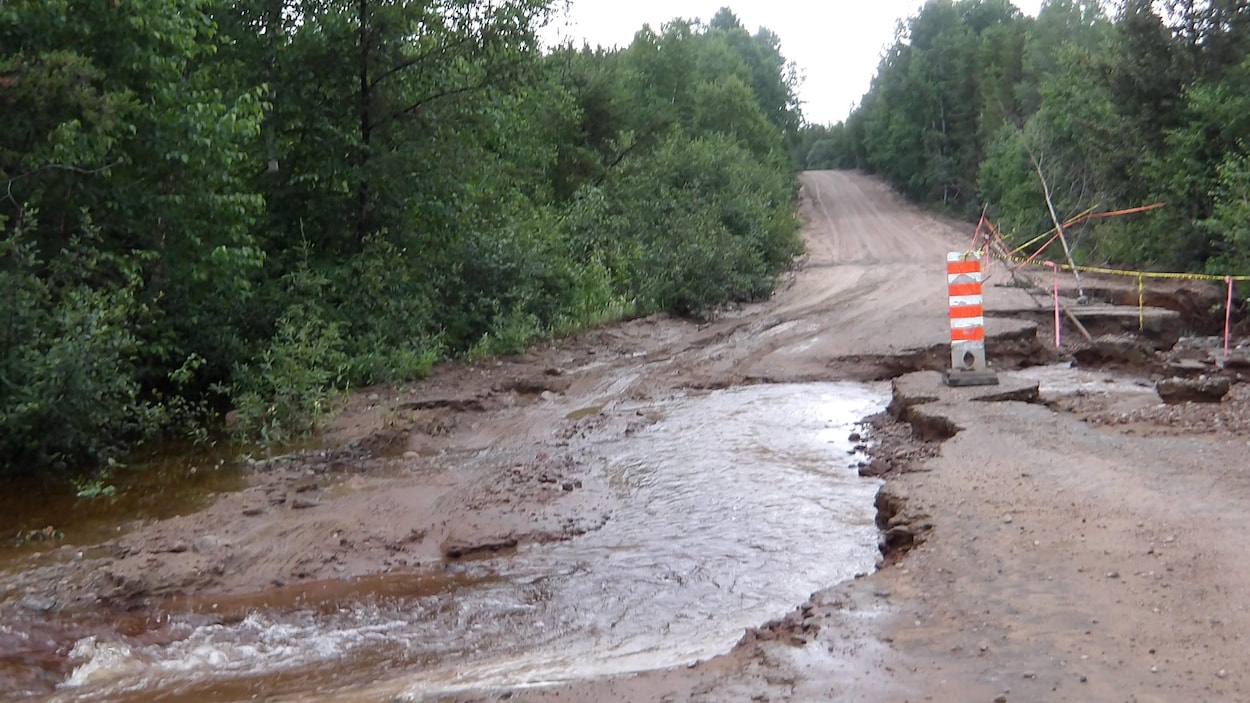 De fortes pluies laissent des cicatrices sur les routes de La Tuque